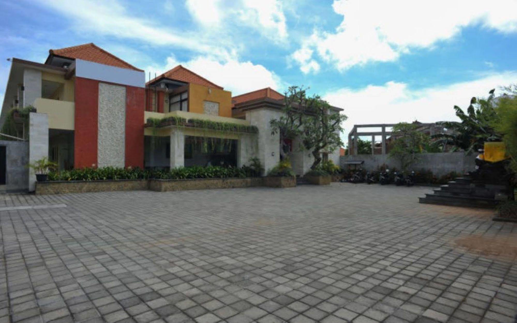 Bali Mega Hotel Jimbaran  Exterior photo